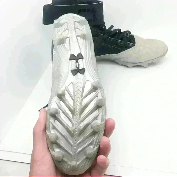 CAM NEWTON X Under Armour High Top Football Cleats Size 5Y - Picture 7 of 9